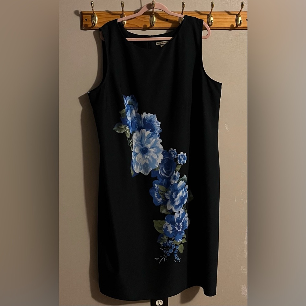 $6💙Bundled Maya Brooke Dress